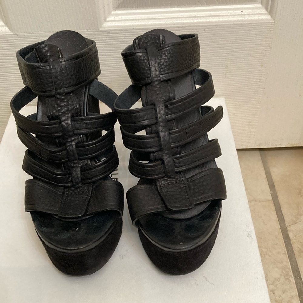 Black Strappy Platform Sandals (Genuine Leather)